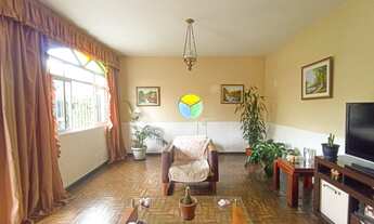 Imagem 5: Casa grande possui 600 m² com 5 quartos em São Pedro - Juiz de Fora - MG