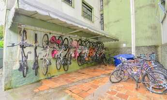 Imagem 5: Apartamento para venda tem 61 metros quadrados com 3 quartos em Mercês - Curitiba - PR