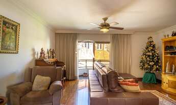 Imagem 5: Clássico é eterno!! Imponente e super bem localizado, esse prédio oferece tudo de bom que