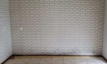 Imagem 5: Vende se duas casas!!! Uma na frente e outras nos fundos!