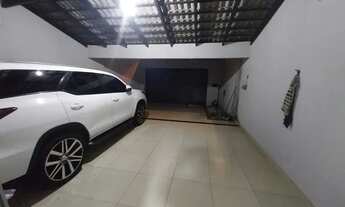 Imagem 2: Casa para venda possui 130 metros quadrados com 3 quartos em Residencial Center Ville - Go