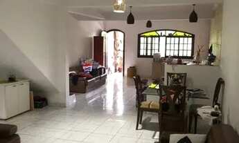 Imagem 7: Eduardo . 3 casas no terreno em ótima localização aceita propostas