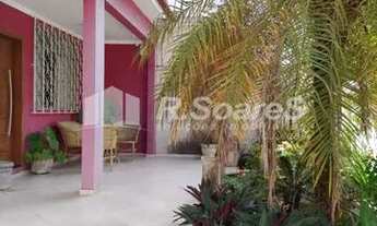 Imagem 5: CASA COM QUATRO QUARTOS , SENDO DUAS SUÍTES , NA RUA DOS LILASES - VILA VALQUEIRE