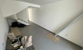 Imagem 6: Oportunidade! Casa Geminada Independente com 2 Quartos, Suítes, e 2 Vagas no Bairro Xangri