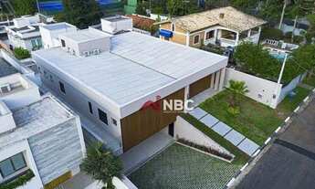 Imagem 2: Belíssima Térrea condomínio Arujá IV 3 suítes 3 vagas 600,00 A.T 307,00 A.C