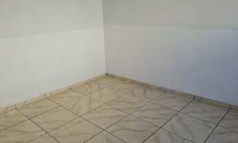 Imagem 4: PATICULAR ALUGA CASA DE FUNDOS COM 2QTS SALA COZINHA BANHEIRO FORRADA CERÂMICA GARAGEM PR