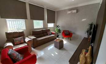 Imagem 3: Casa de condomínio para aluguel possui 200 metros quadrados com 3 quartos