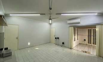 Imagem 5: Casa para aluguel e venda tem 352 metros quadrados com 4 quartos em Vila Mendonça - Araçat