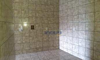 Imagem 4: Apartamento com 2 dormitórios para alugar, 73 m² por R$ 913,00/mês - Montese - Fortaleza/C