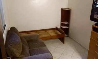Imagem 2: Quarto para solteiro/ a