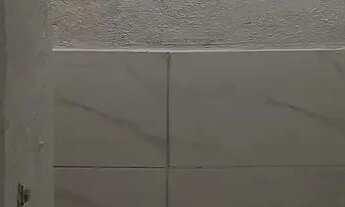 Imagem 5: Alugo: cômodo com cozinha americana e banheiro no conj hab A.E.Carvalho