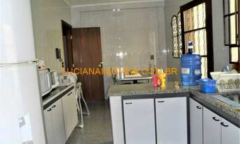 Imagem 2: Sobrado para venda possui 330 metros quadrados com 3 quartos em Vila Ipojuca - São Paulo