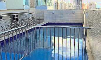 Imagem 2: Uma sala com amplitude excelente, uma cozinha grande e espaçosa e 3 quartos!