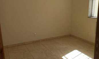 Imagem 4: R- CASA RECÉM REFORMADA NA RIBEIRA