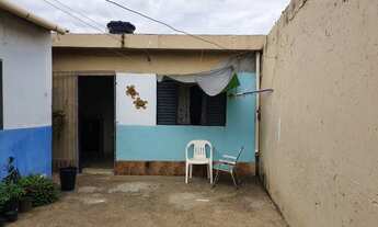 Imagem: Casa fundos lateral Itapoã