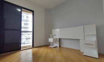 Imagem: Localizado próximo ao metrô Praça da