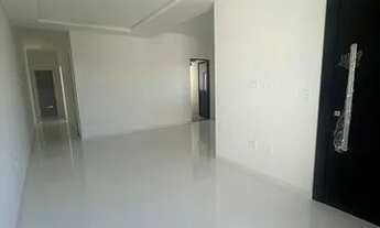 Imagem 3: Casa com amplo espaço e 02 vagas de garagem