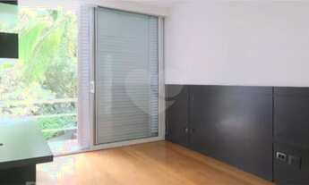 Imagem 4: Casa Térrea Barro Branco, 1.720 m2 - 3 suítes, 3 salas, 6 vagas cobertas, piscina e jardin