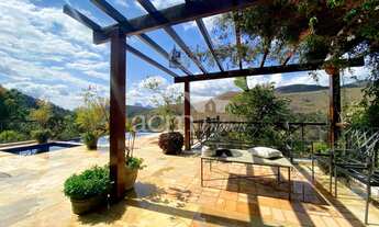 Imagem 6: Confortável casa de condomínio com 4 suítes. Linda vista!