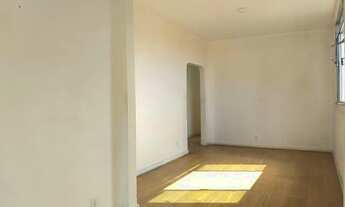 Imagem 5: Espaçoso sobrado na Penha: Aluguel de casa com 3 quartos e dependência. Conforto e pratici