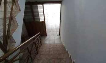 Imagem 5: Casa sobrado com 3 quartos - Bairro Setor Santos Dumont em Goiânia