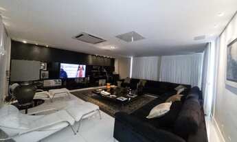 Imagem 7: CASA DE ALTO PADRÃO (porteira fechada