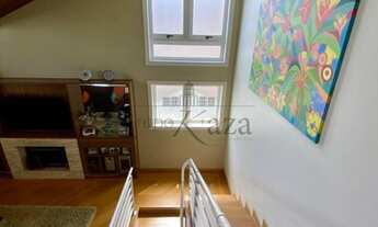 Imagem 7: Casa de condomínio sobrado para aluguel possui 200 metros quadrados com 3 quartos