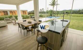 Imagem 3: Casa com 5 Suítes em Condomínio Fechado em Camboriú/SC