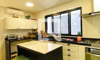 Imagem 6: Casa de condomínio para aluguel e venda com 340 metros quadrados com 4 quartos