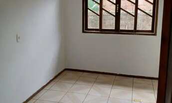 Imagem 3: Vende se duas casas!!! Uma na frente e outras nos fundos!