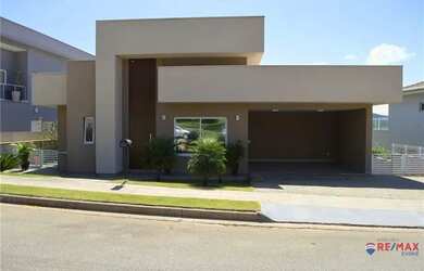 Imagem 2: CASA TERREA Casa com 3 dormitórios