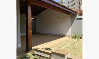 Imagem 4: Casa com 4 suítes à venda no Centro, por R$ 899.000,00