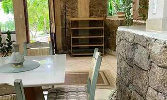 Imagem 4: Loft totalmente mobiliado para aluguel a poucos metros da Lagoa da Conceição