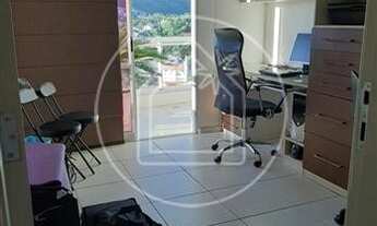 Imagem 6: Apartamento para venda possui 110 metros quadrados com 3 quartos em Itaipu - Niterói - RJ