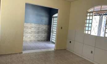 Imagem 2: Alugo casa na parada 4 do pedregal