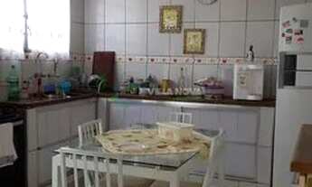 Imagem 4: Casa Comercial = Residencial Com Ótima Localização em Quintino Facci I