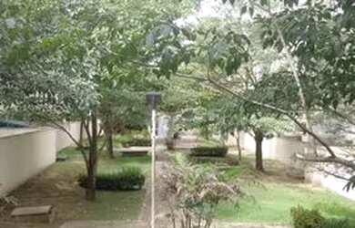 Imagem 4: Alugo Apto Cond. Harmonia 03qts/ Suíte / Varanda/ 2º andar/ semi mobiliado / R$1.300