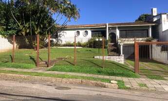 Imagem 7: Casa para venda com 331 metros quadrados com 4 quartos em Cristal - Porto Alegre - RS