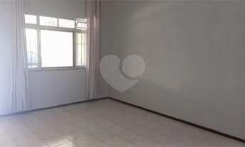 Imagem 2: Casa bem localizada e conservada em Vila hamburguesa