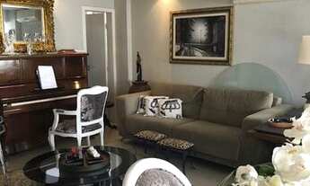 Imagem 5: Apto amplo, reformado, 2 por andar, de frente com vista para o mar com 3 dorms sendo 1 sui