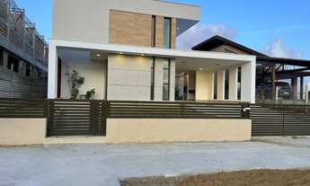 Imagem: Casa de condomínio para venda possui 245