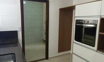 Imagem 5: Apartamento para aluguel possui 130 metros quadrados com 3 quartos