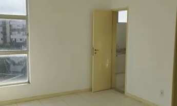 Imagem 2: 2 Quartos, vista mar , dependência de empregada, 1 garagem .Próximo a casa dos concursos