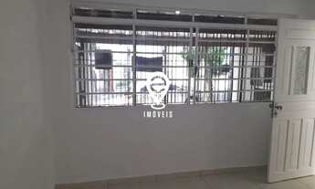 Imagem: Casa térrea com 2 dormitórios, sala, cozinha