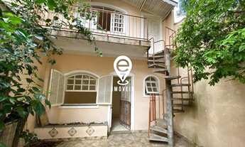 Imagem: Sobrado amplo em localização privilegiada