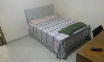 Imagem 2: Quarto mobiliado para rapazes