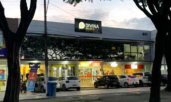 Imagem: Sala na Amélia Rosa - Divina Galeria