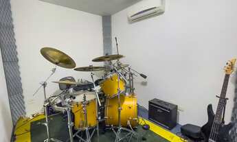 Imagem 7: Casa para venda tem 235 metros quadrados com 3 quartos em Vila Olímpia - São Paulo - SP