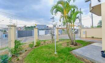 Imagem 2: Excelente Sobrado em Curitiba, localizado no bairro Xaxim- Curitiba - PR