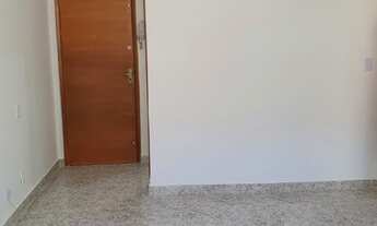 Imagem 3: Sala dois quartos localizado no térreo, reformado, uma vaga